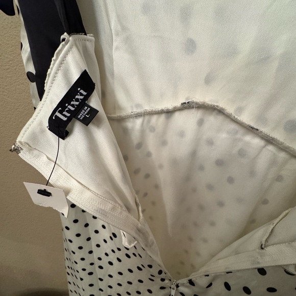 NWT! Francesca's- Donna Tie Strap Polka Dot Midi Dress Size L - Picture 7 of 7